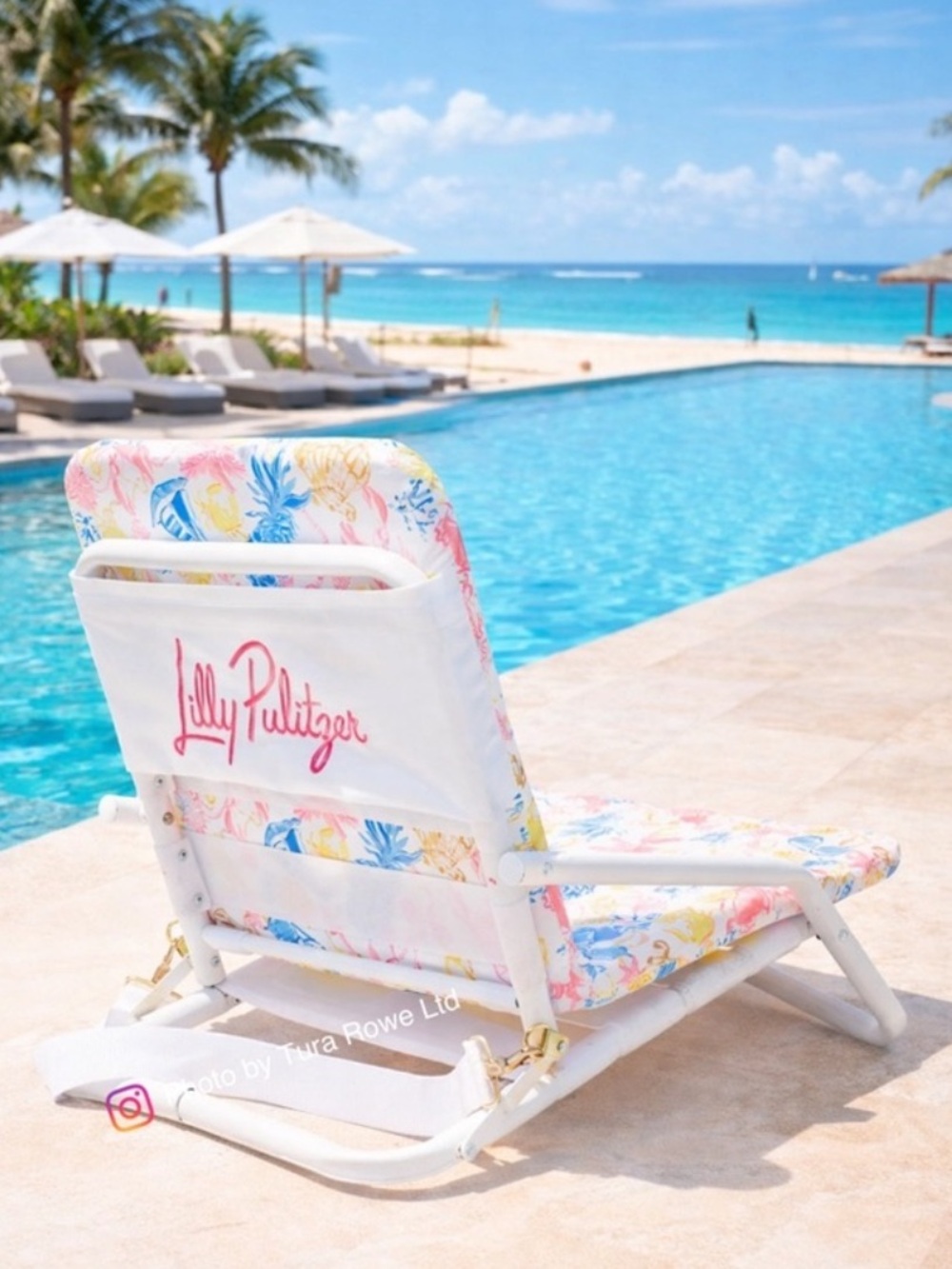 NWT no Lilly Pulitzer Barefoot Beachcomber Folding Beach Chair